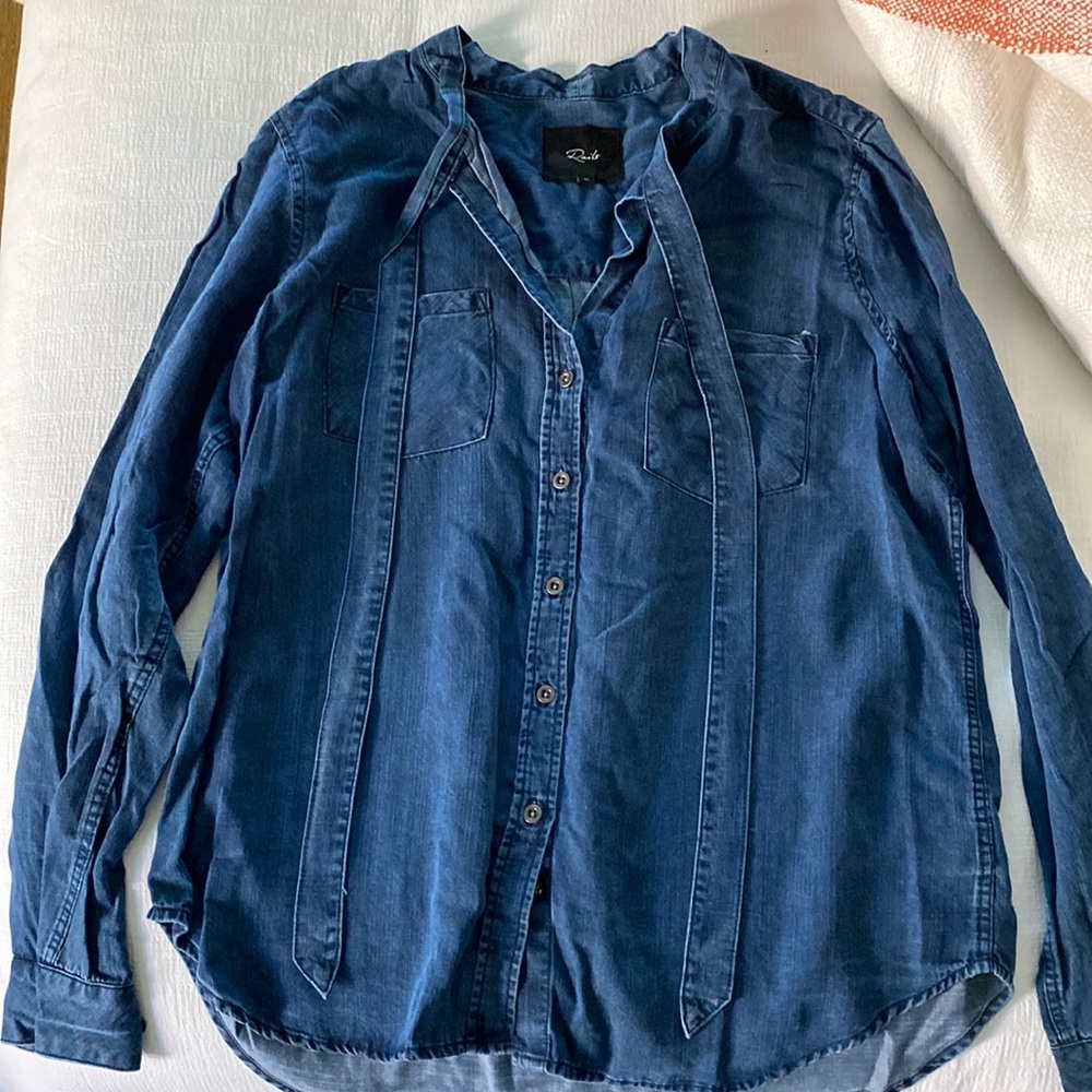 Women’s shirt